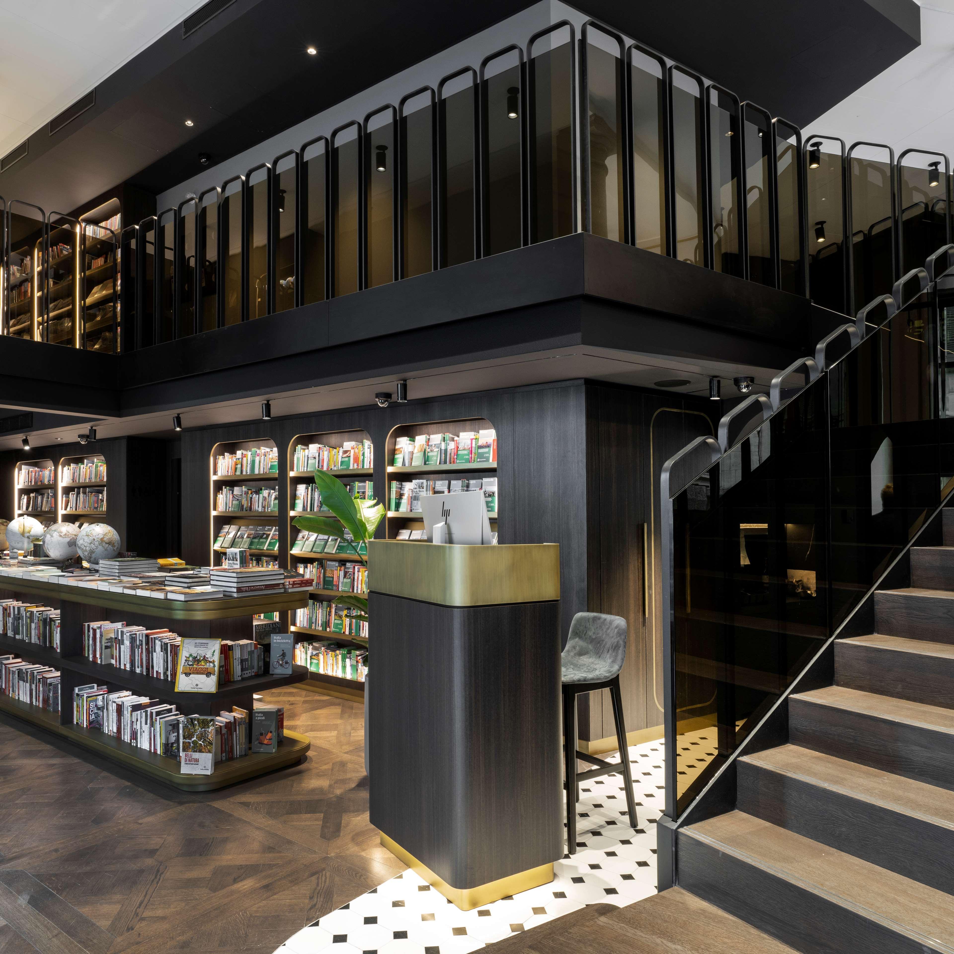 Radisson Collection Hotel, Palazzo Touring Club Milano Ngoại thất bức ảnh Library